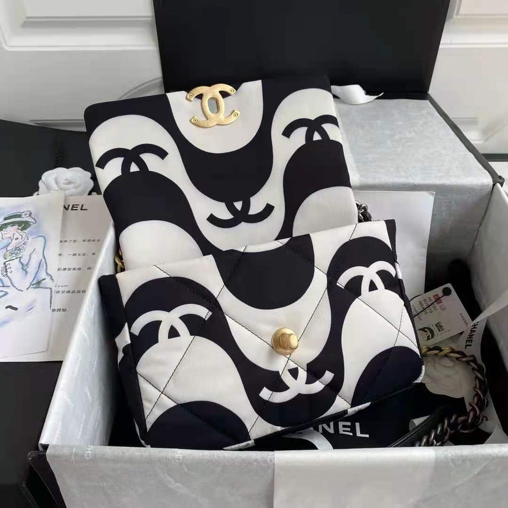 Chanel 19 Bag 26cm 01