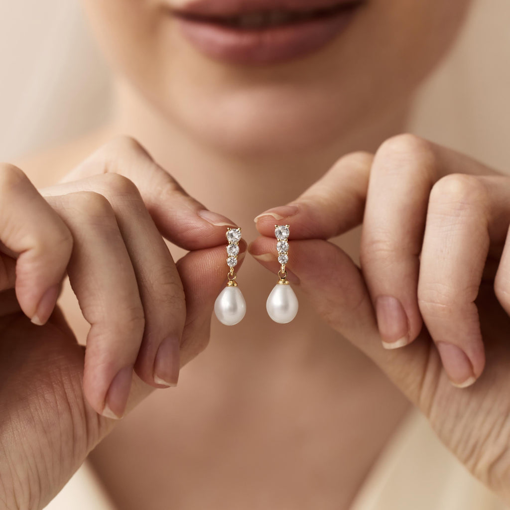 Gold Pearl Drop Earrings, Bridal Teardrop Earrings, Dainty Wedding Jewelry, Elegant Pearl Dangles, Bridesmaid Gift, Minimalist Earrings