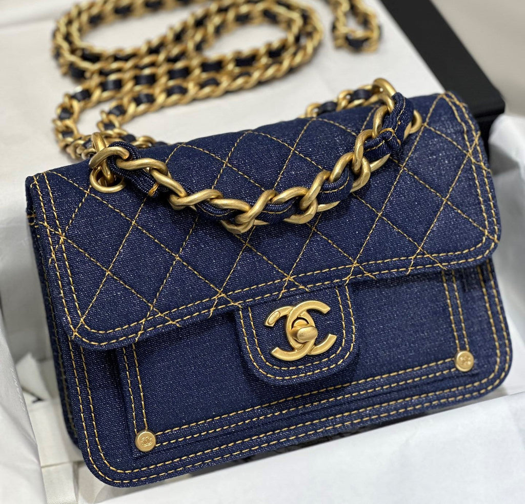 Chanel Flap Denim Blue Bag - 19x14x5cm
